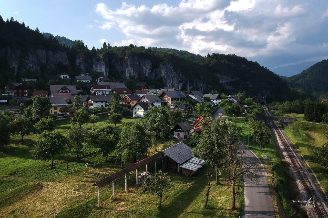 Apartma Pr' Stengarju Lägenhet Bohinjska Bela Exteriör bild
