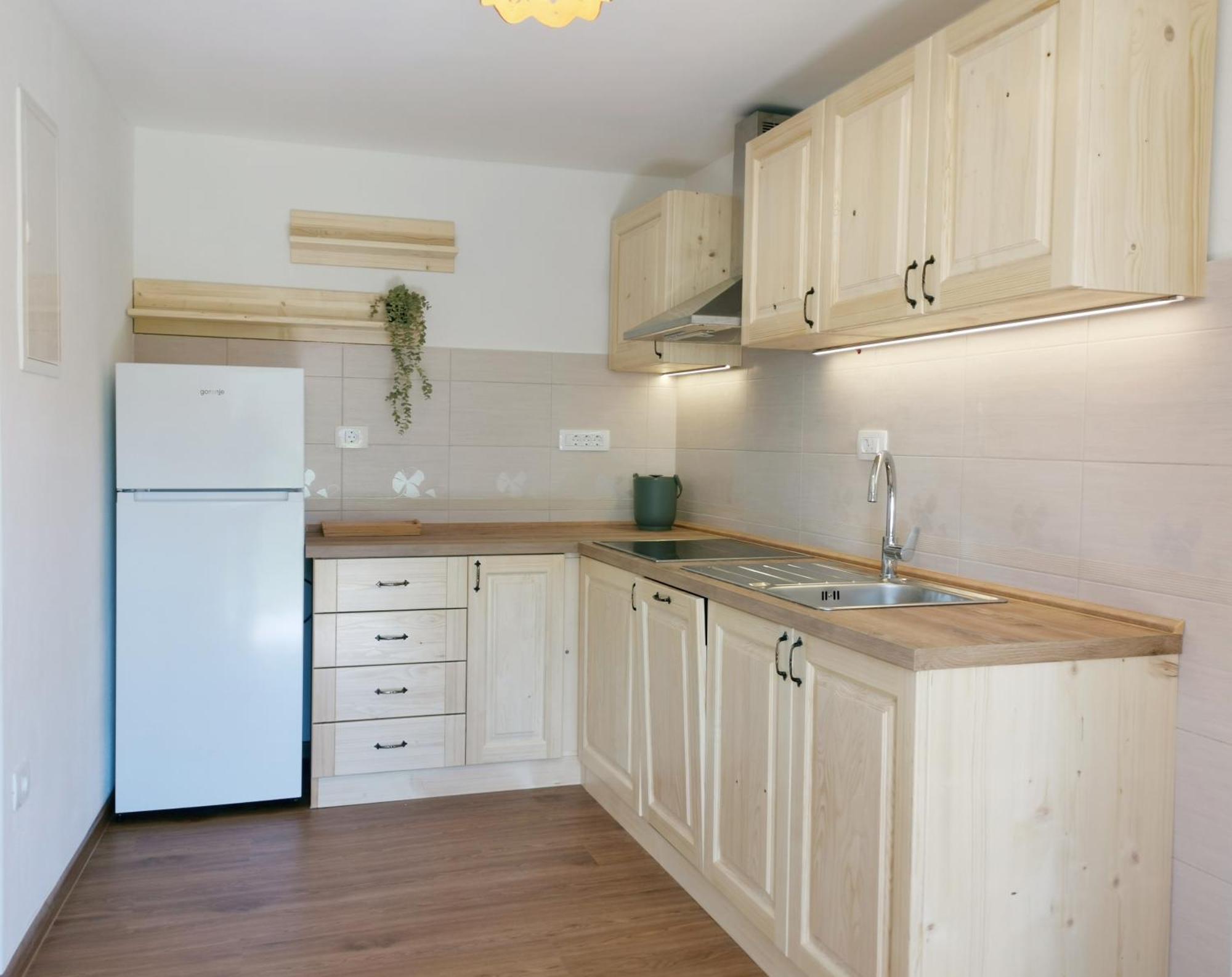 Apartma Pr' Stengarju Lägenhet Bohinjska Bela Exteriör bild